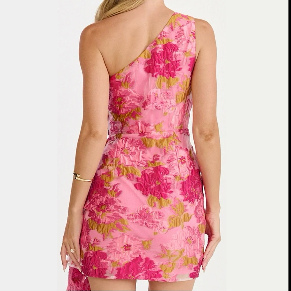 NEW Size 6 Showpo Brailey Pink Floral One Shoulder Tie Waist Mini Party Dress - Picture 2 of 6